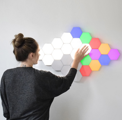 Helios Touch Honeycomb Wall Lamp
